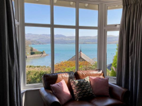Bryn Gwyn, Sleeps 8, Sea Views, Borth y Gest
